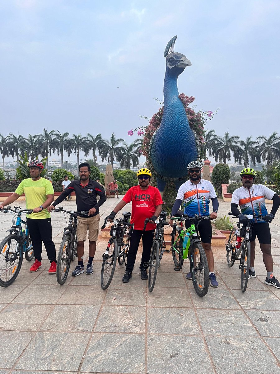 Happy Hyderabad Cyclist & Runners East Hyderabad Cycling Rides Sandeep Thanks for organising Thanks Everyone for joining the cycling ride to Priyadarshini Park 🏞️ maps.app.goo.gl/MZeTtTihpdY1oc… #HyderabadCyclingRevolution #Hyderabad #Nagole #LBNagar #Uppal #dilshuknagar