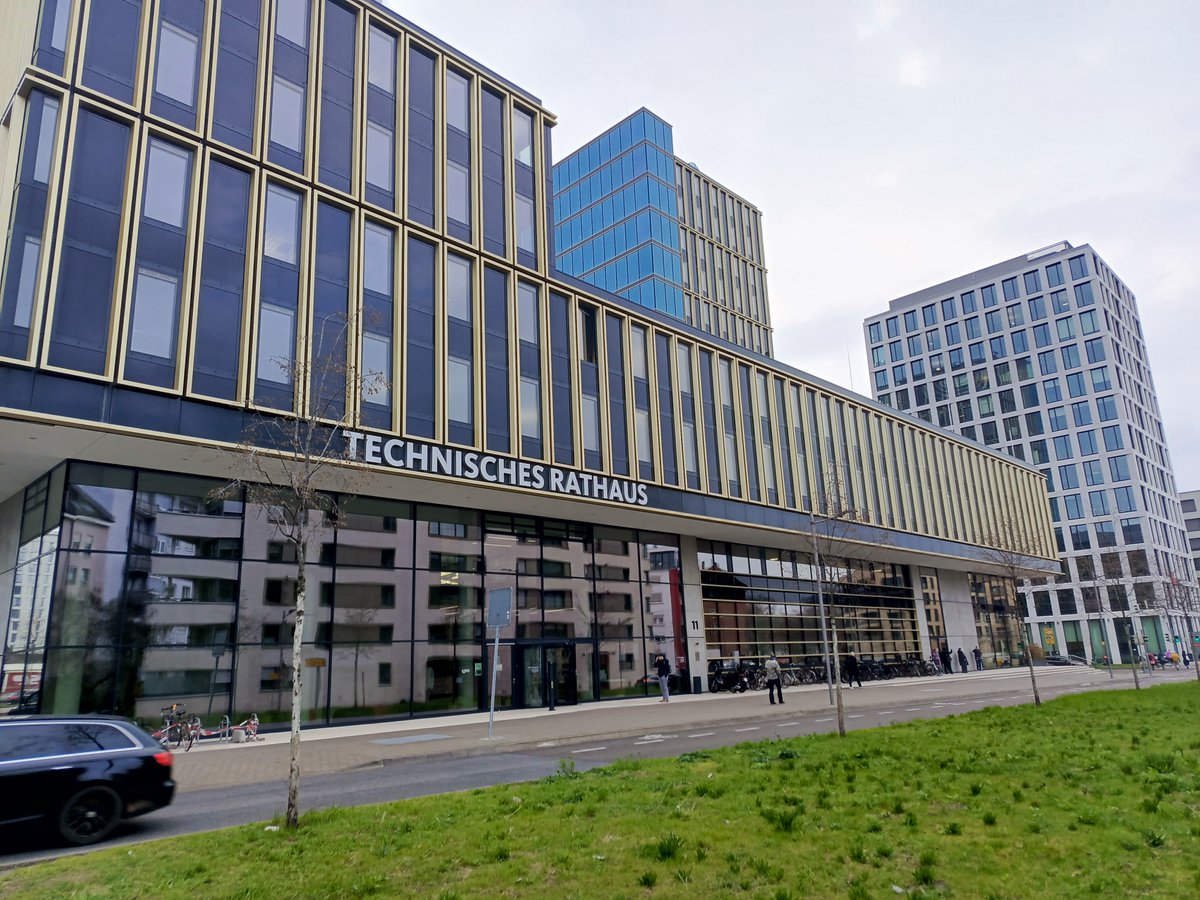 Y4PT's tweet photo. The city hall of 🏰 #Mannheim 🇩🇪 #Germany will be the venue of the 3rd 🚀 #UPPERhackathon . Vielen Dank to all the local partners of 🇪🇺 #UPPERprojectEU for their kind hospitality. 💡 Building up all together the next generation of 🚦#PublicTransport . #EUGreenDeal #NetZero #H2020 https://t.co/tuof1MsnRH