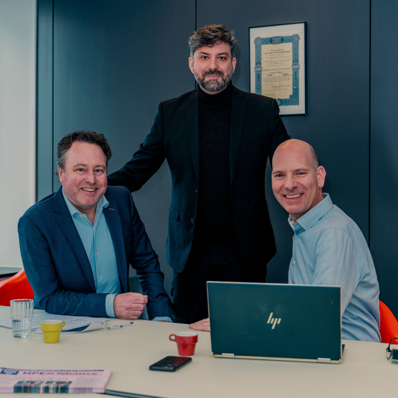 DuskFoundation's tweet photo. Dusk and NPEX are partnering to establish Europe’s first blockchain-powered security exchange! 💪

This is a huge step towards our vision of bringing #RWAs on-chain. We are incredibly excited to partner with @npex … https://t.co/wkrmbztwVo https://t.co/GZWEb0WDFi
