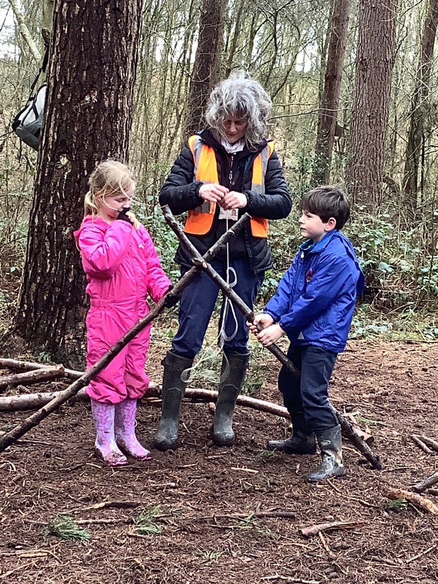 LostockGralamPr's tweet photo. Swallows had a wonderful time exploring habitats, splashing in streams, building dens and toasting marshmallows in the forest. #LGCEScience #LGCEDT https://t.co/vLaWTG4kIe