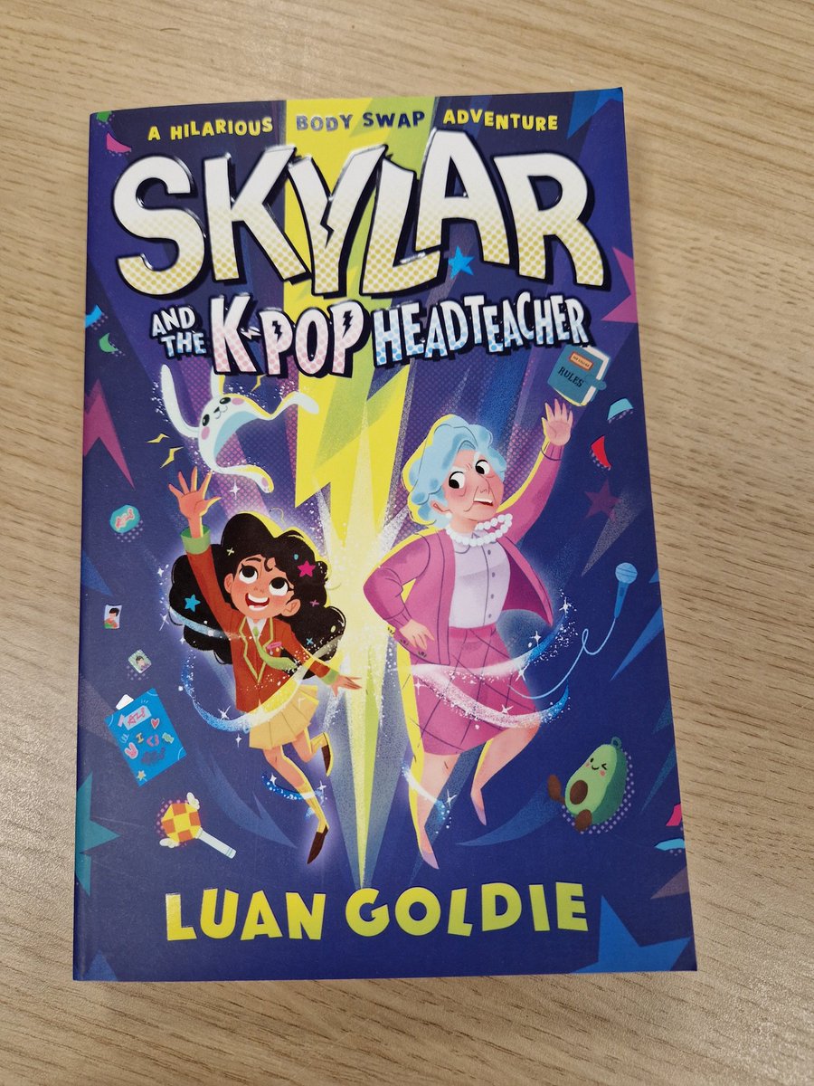 richreadalot's tweet photo. Amazing #bookpost from @WalkerBooksUK @WalkerBooksYA ...

#Skylar by @LuanGoldie 
#FutureHopes by @laurenjames 
#Rex by @ElysDolan 
#BearAndBird by @heyimjarvis 

Thanks @BeccaOram and @KirstenBryony 

https://t.co/nKzRYACeXF ❤️📚📖 https://t.co/Zq0fitvdbM