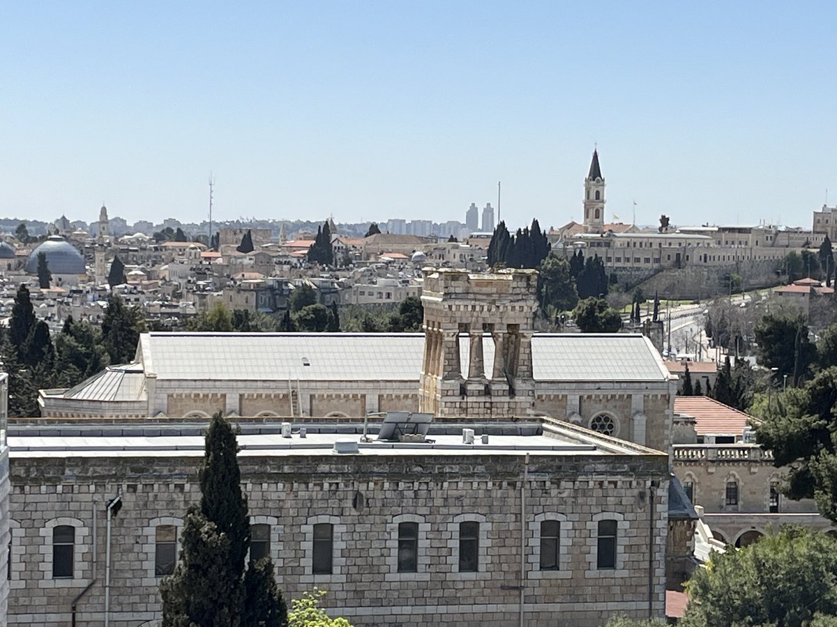 Good morning Jerusalem. Always good to be back, albeit in these terrible times. Backing up our Middle East team for a few days @BBCWorld @BBCNews