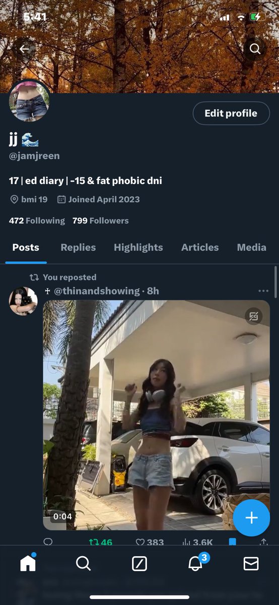 jamjreen's tweet photo. spot the difference 🤭🤭🤭 https://t.co/Q8yhx4KGcy