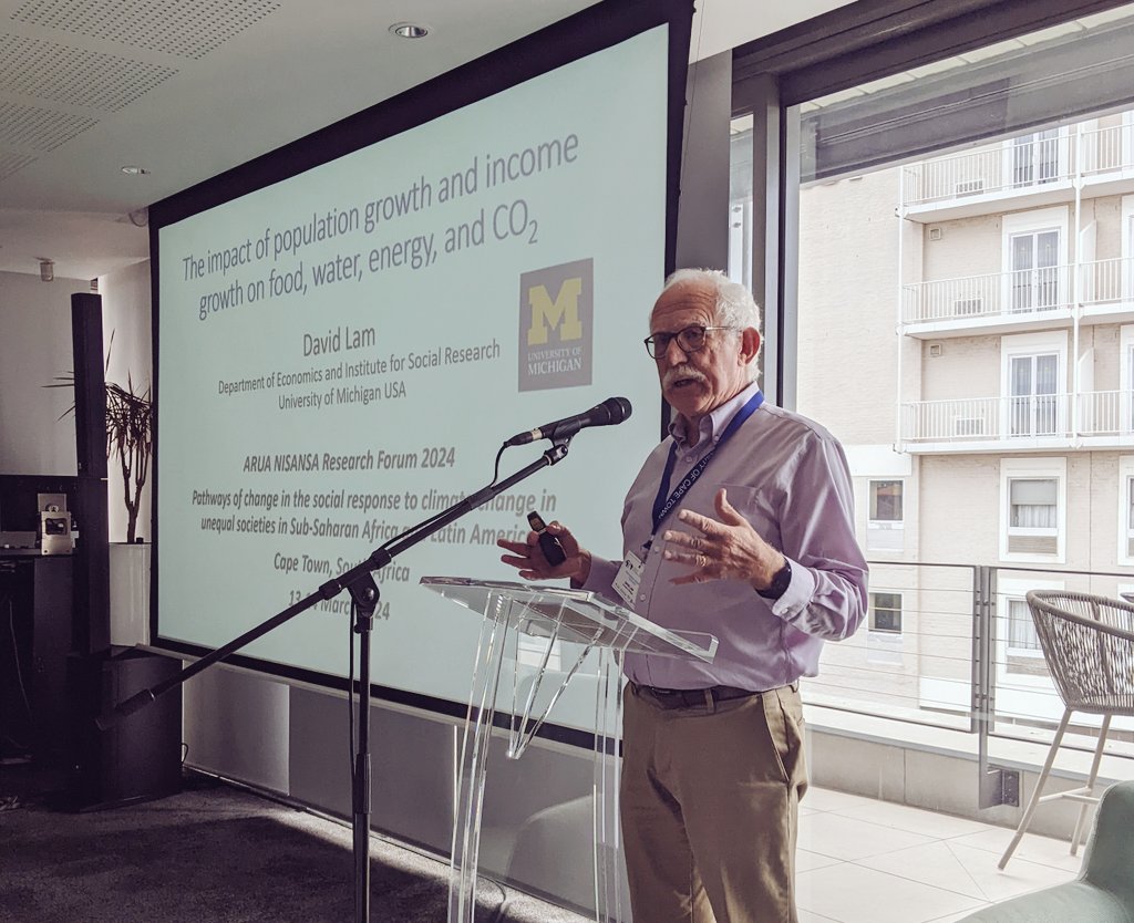 As Africa's working age population and income levels rise, it's crucial to consider the implications on water, food, energy & carbon emissions. Understanding Africa's trajectory is key for sustainable solutions 🌍 Key insights from presenter @DavidLam_UMich #ARUANISANSAconference