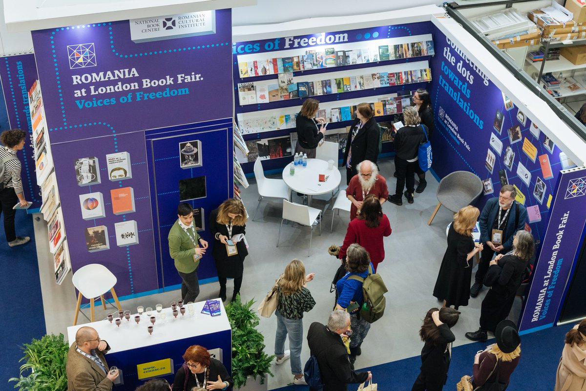 A distinct pleasure to open Romania`s stand at the prestigious @LondonBookFair. 
Under the theme 'Voices of Freedom', the stand also marks 35 years since the Romanian Revolution, celebrating the outstanding creative literary expressions that have flourished in its wake.