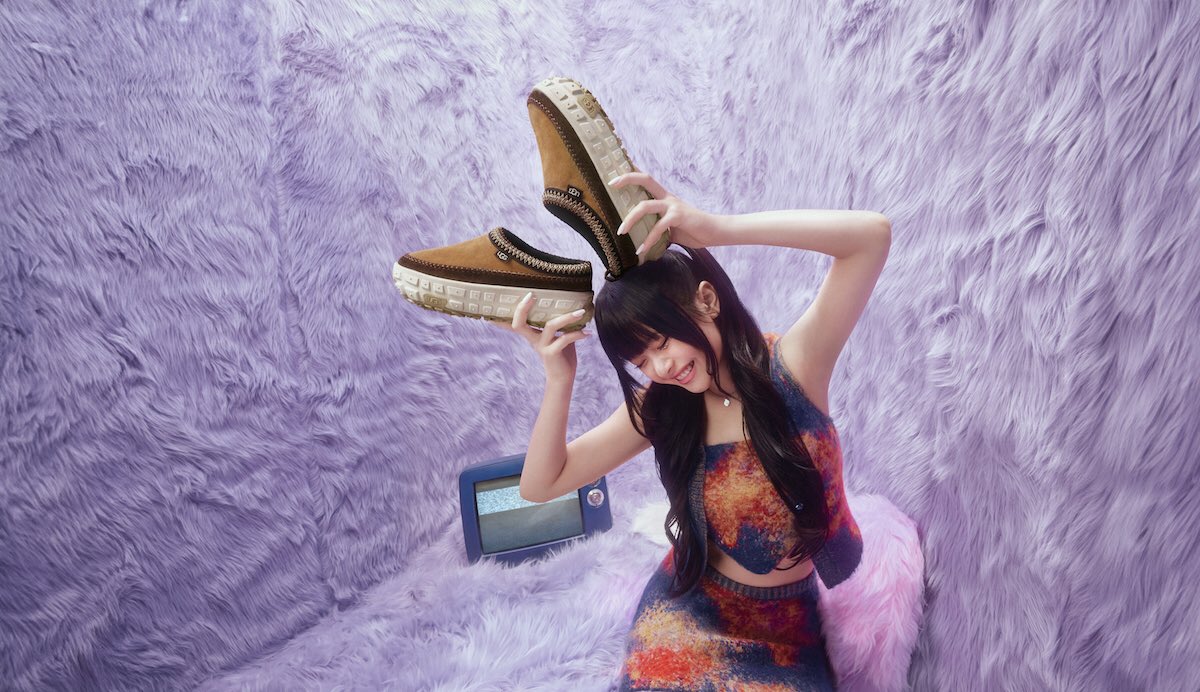 HANNIDATA's tweet photo. Hanni for UGG

#하니 #HANNI #ハニ https://t.co/DxW9mlMzdg