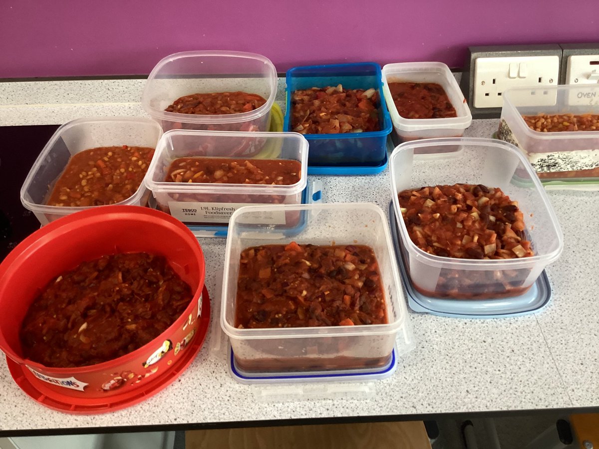 Amazing chilli, freshly cooked in food this morning by Year 7. Lots of people are going to have a lovely tea! Well done Year 7.