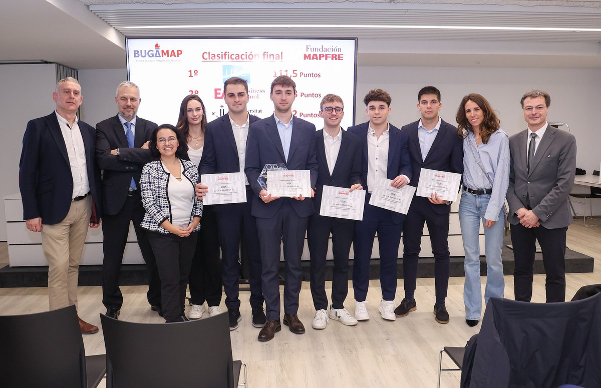 fmapfre's tweet photo. 🏆👏 Ya conocemos los equipos vencedores de las finales #Bugamap 2024. Una fantástica experiencia de la que tod@s hemos aprendido y disfrutado ¡Enhorabuena a l@s ganador@s! 🙌 @UAHes  @uaxuniversidad  @UV_EG  @UICbarcelona https://t.co/Nom1KkAcBd