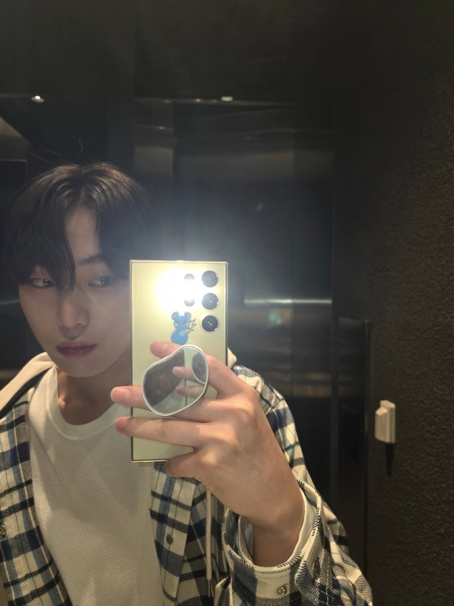 [ #선우’s Post ] 240313

#SUNOO: 💛💙🩵

<a href="/ENHYPEN_members/">ENHYPEN</a> <a href="/ENHYPEN/">ENHYPEN OFFICIAL</a> #ENHYPEN #엔하이픈