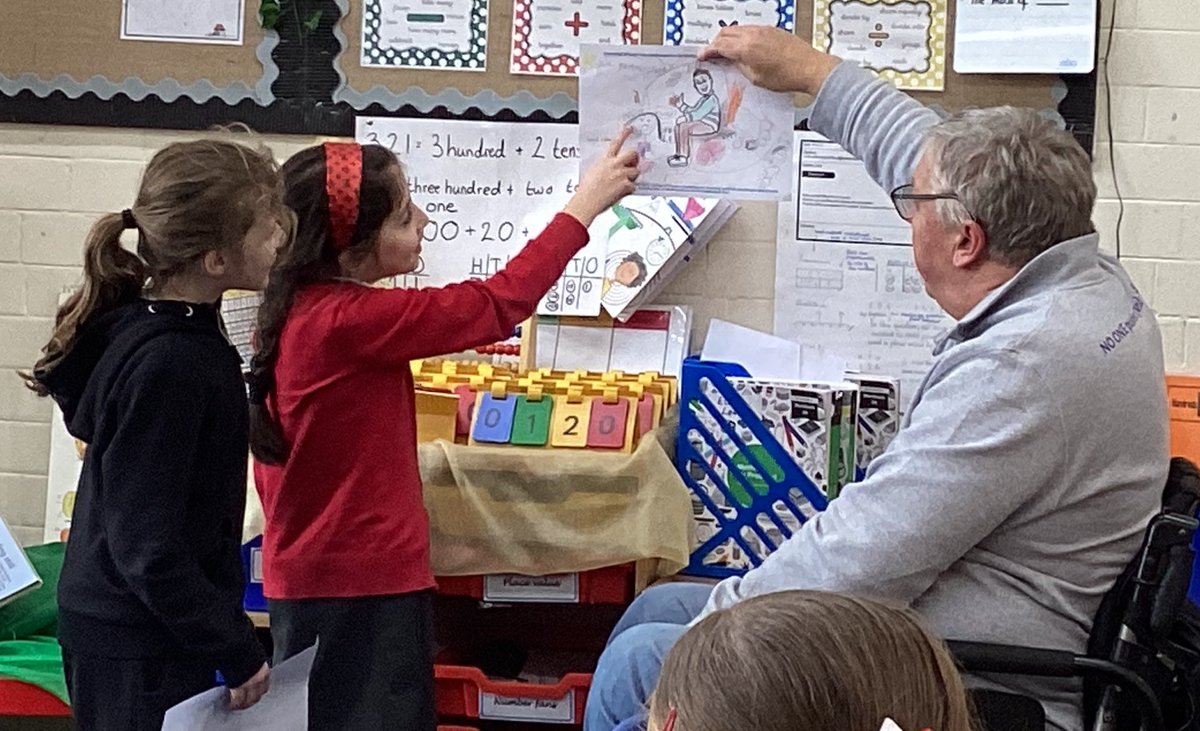 MrsBattersby1's tweet photo. What a lovely and interesting author! Grandad  Wheels has so many stories to tell and enjoyed looking at our wheel chair designs. https://t.co/Cef9s6OI6C