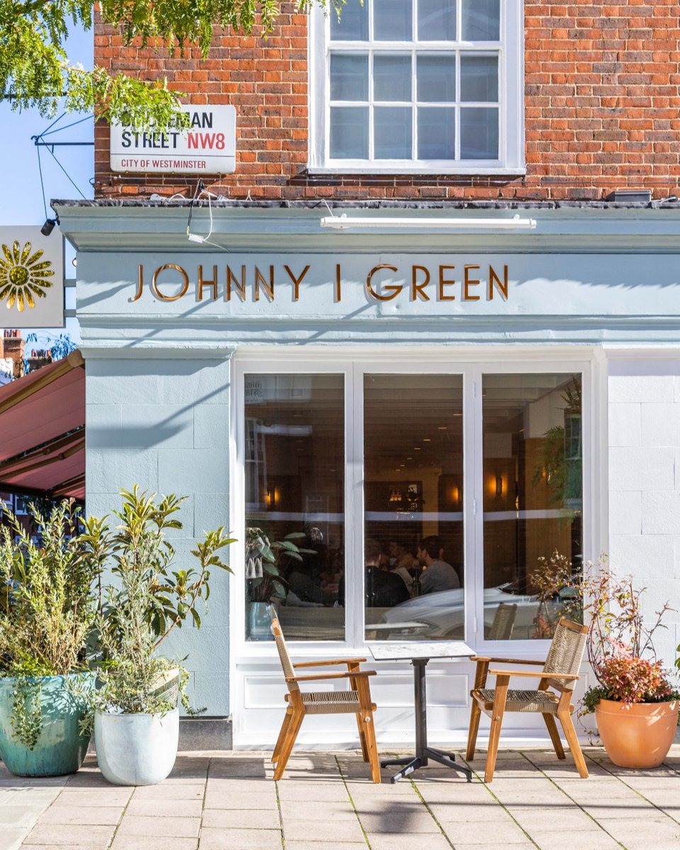 Located just off St John’s Wood High Street, Johnny Green offers the perfect coffee spot for catching up with friends, enjoying a leisurely brunch, or a delicious dinner and evening drinks. ☕️ Visit them at 📍87 Allitsen Road to explore their tasty menu!