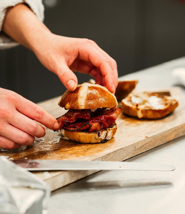 putneyexchange's tweet image. In the unlikely event you have any leftover hot cross buns, turn them into something new. Like a sweet, spiced, salty sandwich with maple-glazed bacon.

#Gailsbakery #putneyexchange
