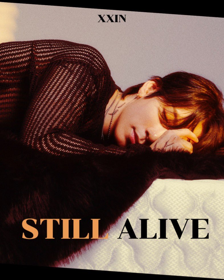 XXIN(신승훈). 1st Single Album. "STILL ALIVE"
*Concept photo.  V3.