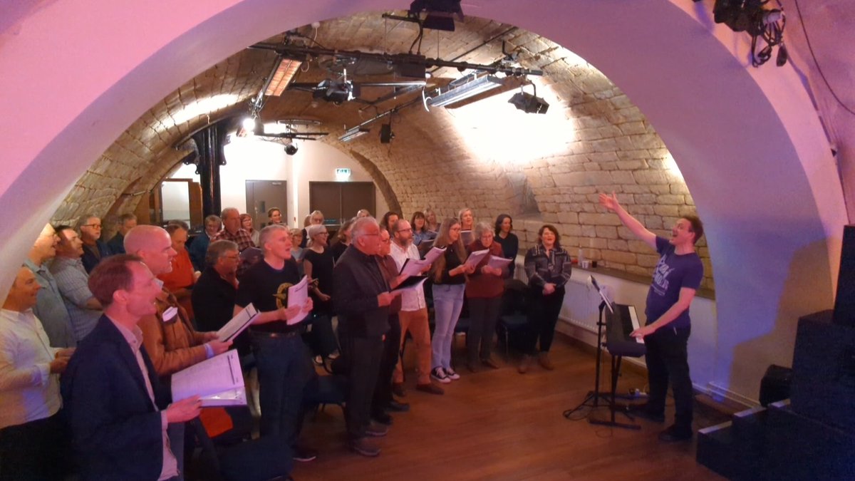 THIS FRIDAY!
Join <a href="/MattFinchMusic1/">MattFinchMusic</a> at Burdall's Yard again for an evening of harmonious fun with friends and a drink! 

MyPubChoir returns this Friday at 7:30pm, come along and pay on the door:
finchmusic.co.uk/mypubchoir.htm…