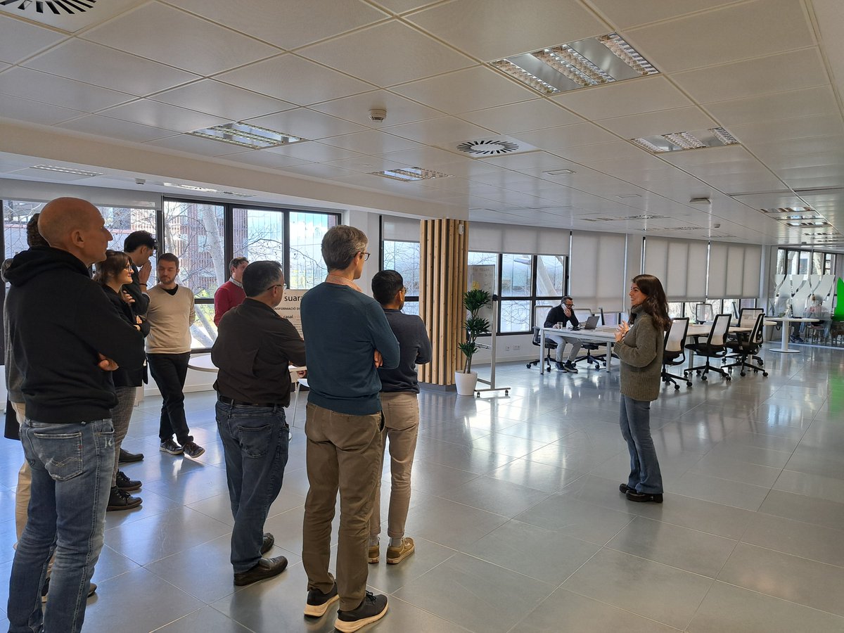 m4_social's tweet photo. 📌Celebrem la reunió del grup de treball de @m4_social a @suaracoop.
💡Visitem el @SuaraLab i coneixem els projectes i la metodologia de treball de la cooperativa.
🔎Ens acostem a l'agenda digital de la #UE i repassem les línies de treball 2024 de #m4Social. https://t.co/RHmOgV86A0