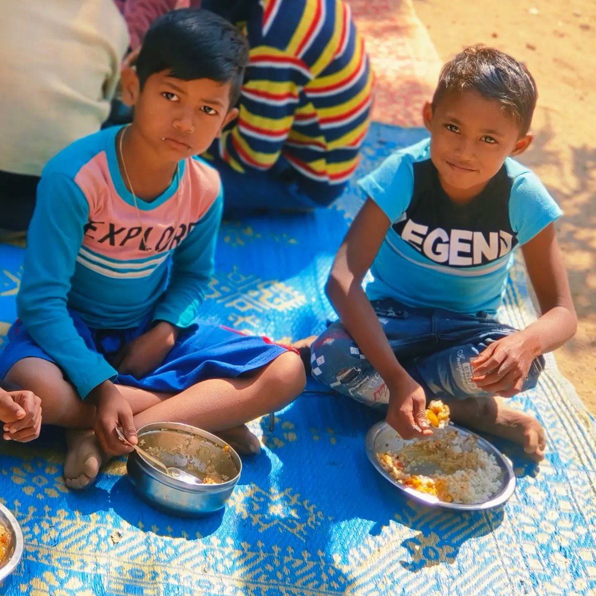 BrightorangeF's tweet photo. Heartfelt gratitude to @FeedingIndia for bringing shine to the eyes and health of children💪🏻

With the help of @FeedingIndia, Bright Orange Foundation is providing food to 1000 slum children in 5 schools.

Every meal we provide is a step towards a brighter tomorrow for children🌈 https://t.co/sLH0PItQKo