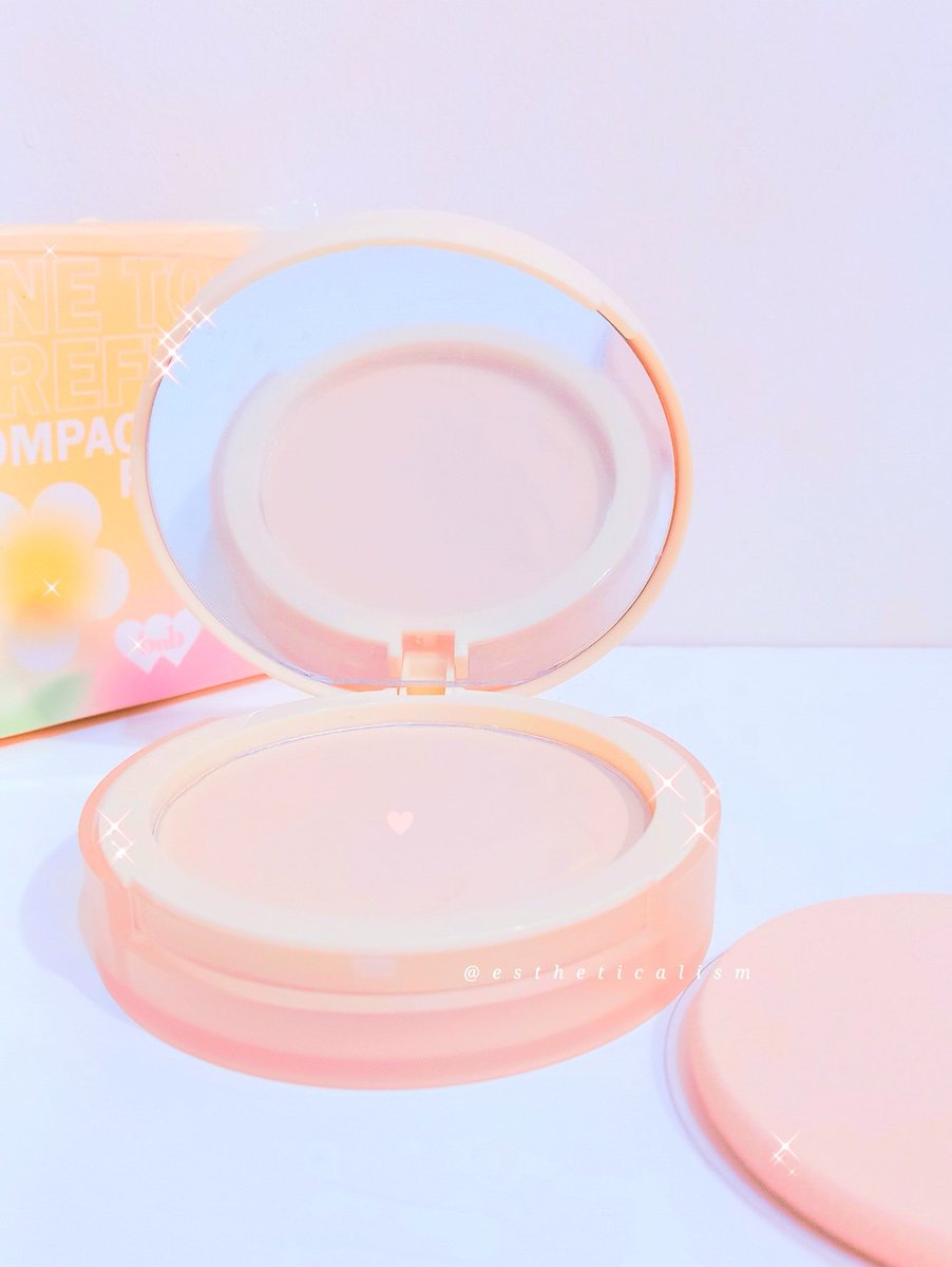 serapicna's tweet photo. Suka banget sama blurring effectnya Compact Powder Barenbliss ini, bikin muka aku keliatan halus banget heheh 😍 https://t.co/4dkXw7QvX4