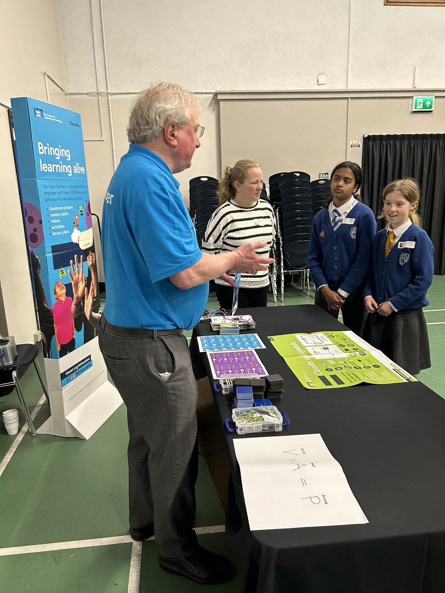 We are pleased to be here at @QMCollege for our Basingstoke Primary Schools’ STEM Fair, in partnership with @AWE_plc. Here are students taking part in activities with @FAACUKLtd, @WSP, @BCS and @TheIET. #PrimarySTEM2024 #STEM