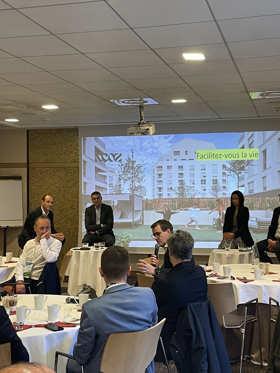 Linkcity tweet media