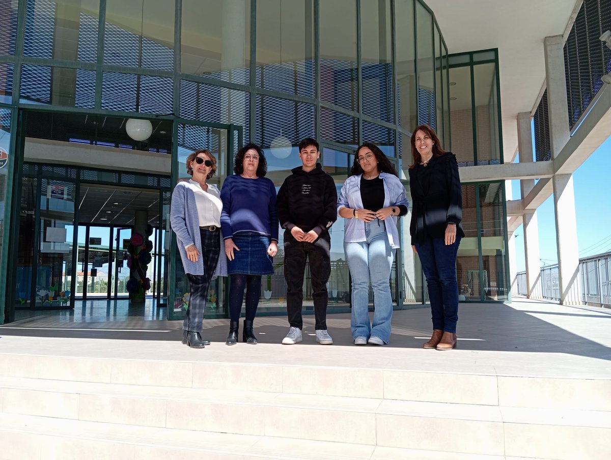 ✈️🌍Os dejamos la noticia que publica Onda Multimedia sobre las prácticas en empresa de erasmus + de nuestro alumnado de ciclos formativos.
onda92.com/los-alumnos-de…
Este proyecto se cofinancia por el programa Erasmus+ de la Unión Europea.
#ErasmusPlus
<a href="/EUErasmusPlus/">Erasmus+</a> 
<a href="/sepiegob/">SEPIE</a>