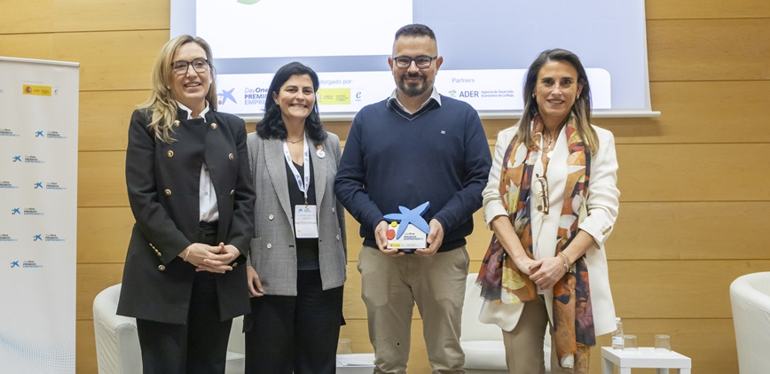 ClubInnovAgri's tweet image. Una ‘startup’ de #IA para el sector agrícola ganadora de los Premios EmprendeXXI en La Rioja

👉innovagri.es/mecanizacion/u…

#cultivarinnovando #enisa #emprendeXXI #larioja #IA