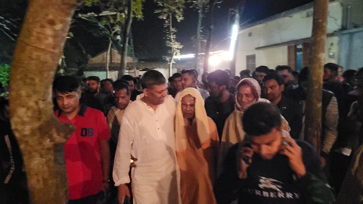 shikhormp's tweet photo. আমার রাজনৈতিক জীবনে সবচেয়ে পরম পাওয়া হচ্ছে আপনাদের ভালোবাসা... https://t.co/eBH4QEH5pT