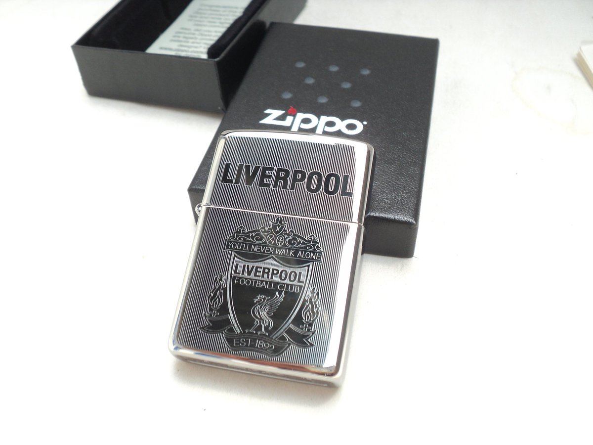 tuannguyenbd's tweet photo. Sưu Tầm, Chất Sports, Cá Tính khi trên tay.
+ LIVERPOOL FC
Fullbox ' 822k
0909 828 779 Tuấn #vietnam
#livepoolfc #football #zippo https://t.co/iIIQJfZtf4