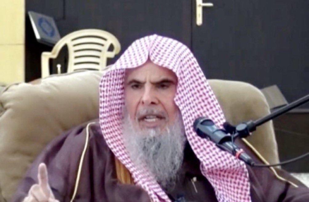 abdullah_HSS_'s tweet photo. انتقل إلى رحمة الله ، بعد معاناته مع المرض صابرًا محتسبًا فضيلة العابد الزاهد الشيخ #عبدالله_القصير والصلاة عليه في جامع البابطين بالرياض غداً بعد العصر والدفن في مقبرة شمال الرياض.
نسأل الله 🤲 أن يغفر له ويرحمه ويسكنه الفردوس الأعلى جزاء ما قدمه لدينه وسنة نبيه ﷺ. https://t.co/oDc1lMxH7e