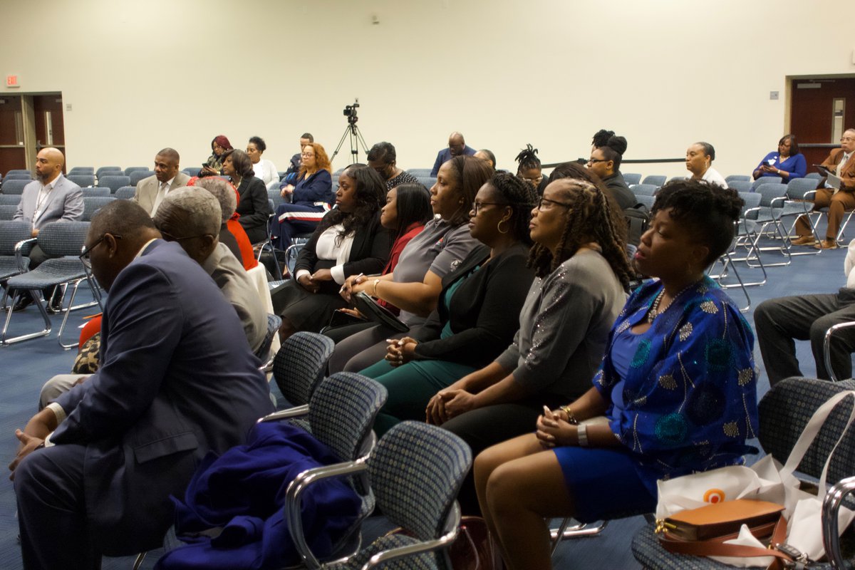 Dr. Valerie Montgomery Rice tweet media