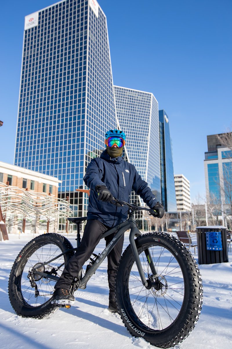 🚴 Who else loves the thrill of winter biking through the heart of the city? @ReginaDowntown #SeeYQR