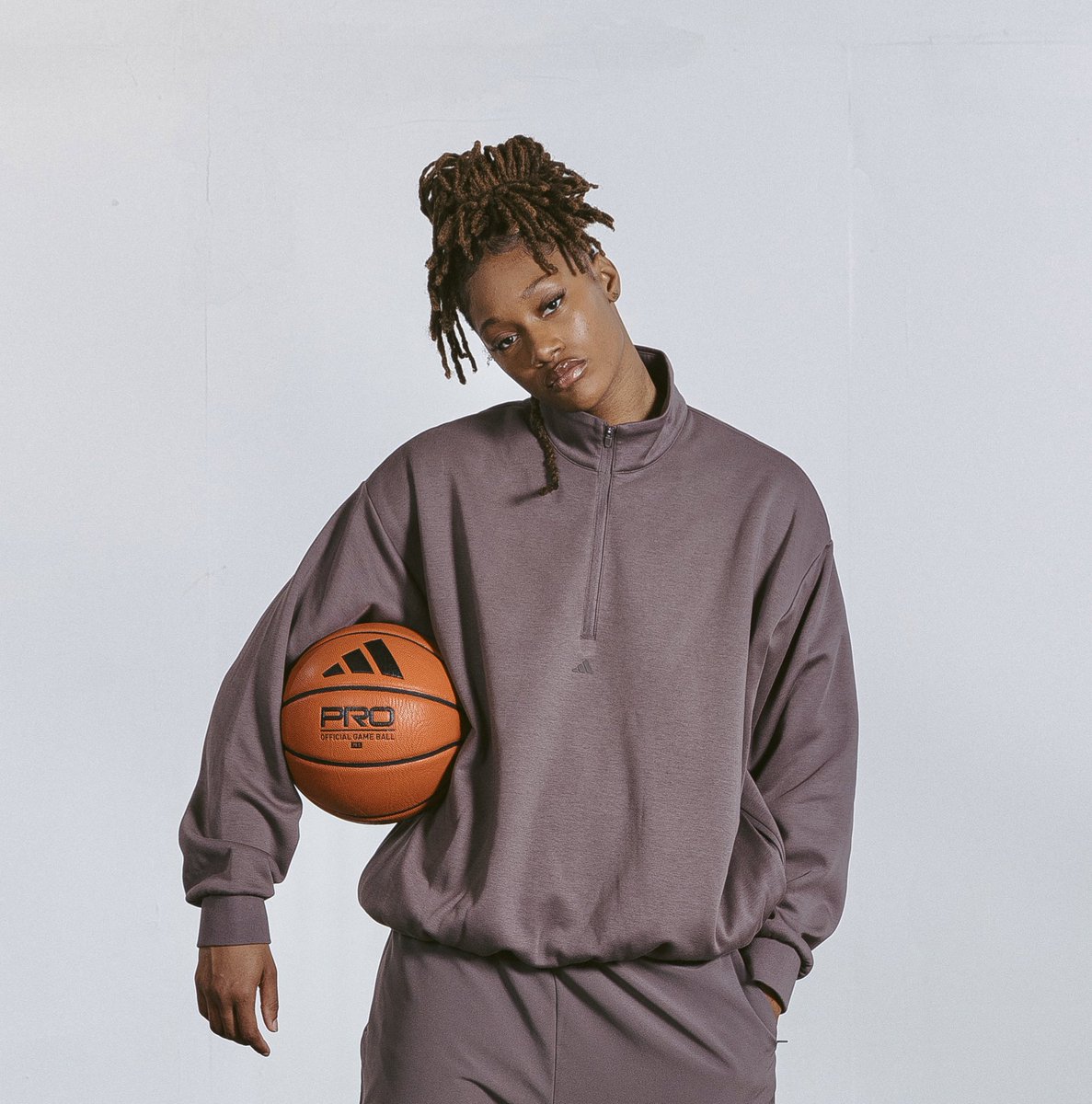 NickDePaula's tweet photo. BREAKING: Adidas has signed Texas A&amp;M forward Janiah Barker to a NIL shoe deal. 📄✍️ https://t.co/PAhEZQrTCP