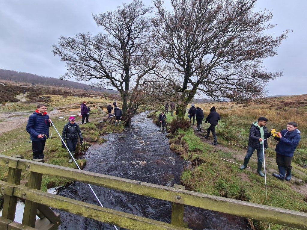 wicksixthform's tweet photo. Y12 Geographers conducted the first of their 4 fieldwork days out in the Peak District. Students investigated the sequestration of carbon in peatland moors and Burbage Brook rivers. They worked alongside the Moorland discovery centre at Longshaw Estate, ran by the @nationaltrust https://t.co/OYZXmksOl0