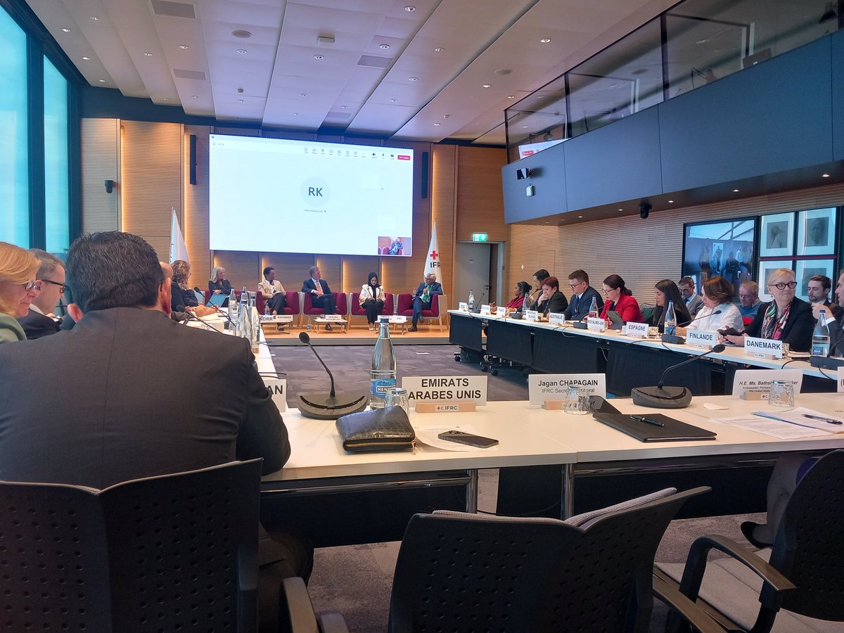 Mary Friel tweet media