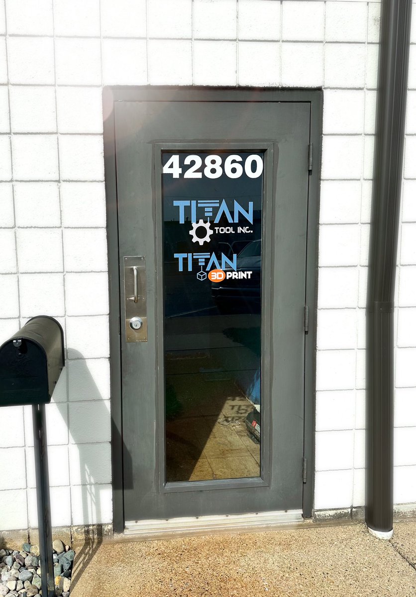 ComGraphicInc's tweet image. 🚪Hide and seek is fun unless it’s your business that’s hiding! Door Signs are the ultimate solution to make your business stand out and saves your customers from playing “Where’s Waldo” with your companies location. We can help! 

#commercialgraphics #doorgraphics #Signage