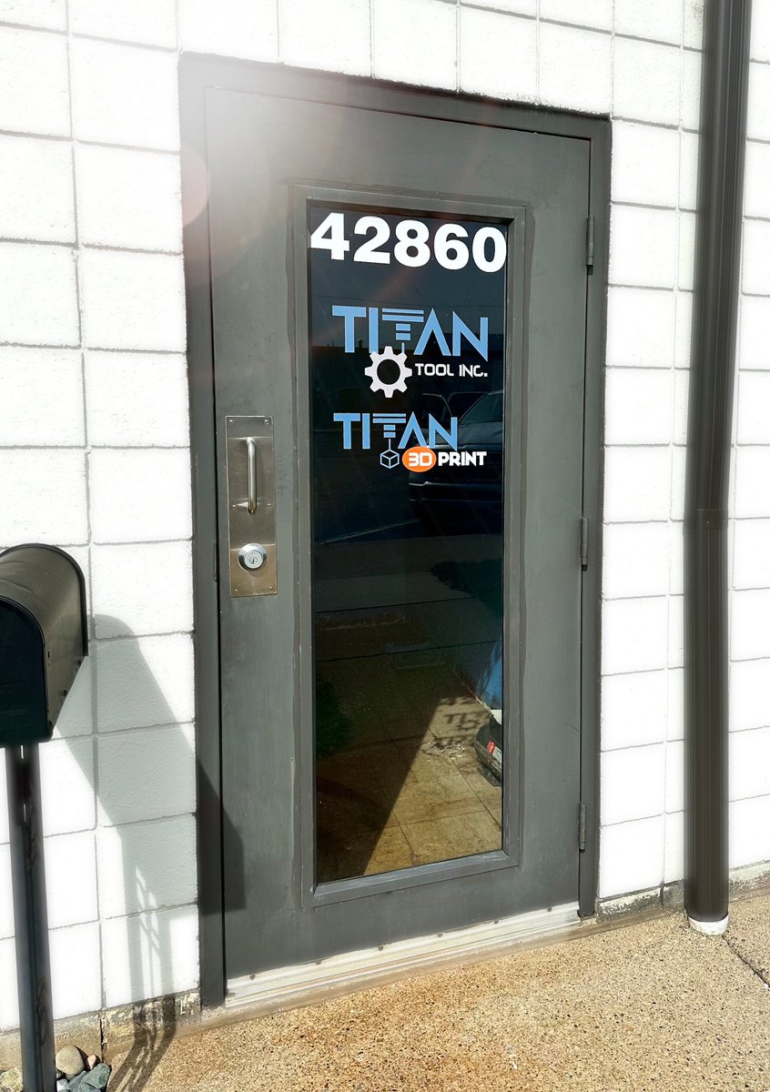 ComGraphicInc's tweet image. 🚪Hide and seek is fun unless it’s your business that’s hiding! Door Signs are the ultimate solution to make your business stand out and saves your customers from playing “Where’s Waldo” with your companies location. We can help! 

#commercialgraphics #doorgraphics #Signage