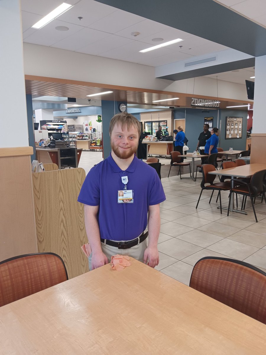 ChBroadfoot's tweet photo. Wednesdays are @NovantHealth volunteer days for our Transition Program for Young Adults students. Learning about teamwork and job skills! We love volunteering in our community! @NewHanoverCoSch @foustc @MosleyPLC https://t.co/Hxvz6HF924