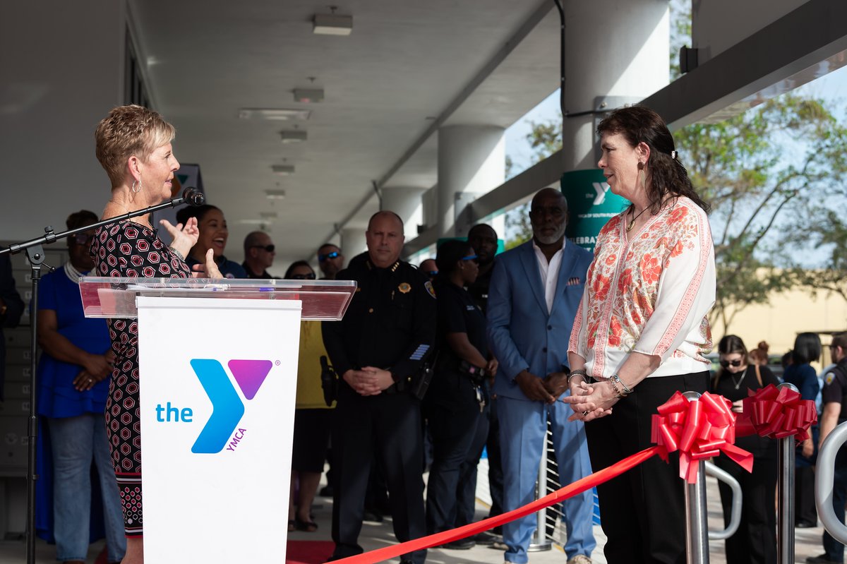 Holy Cross Health tweet media