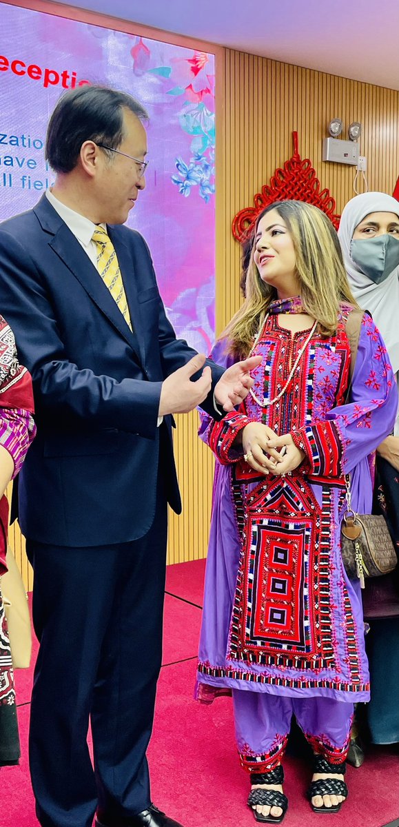 HlHadeel's tweet image. It was a pleasure to meet again with H.E YANG YUNDONG CG OF THE PEOPLE'S REPUBLIC OF CHINA 🇨🇳 IN KARACHI. Attended the Celebration of International Women's Day at Consulate General of China.
Gratitude for the great hospitality 🙏 Your kindness &amp;amp; deep love for🇵🇰 is truly admirable