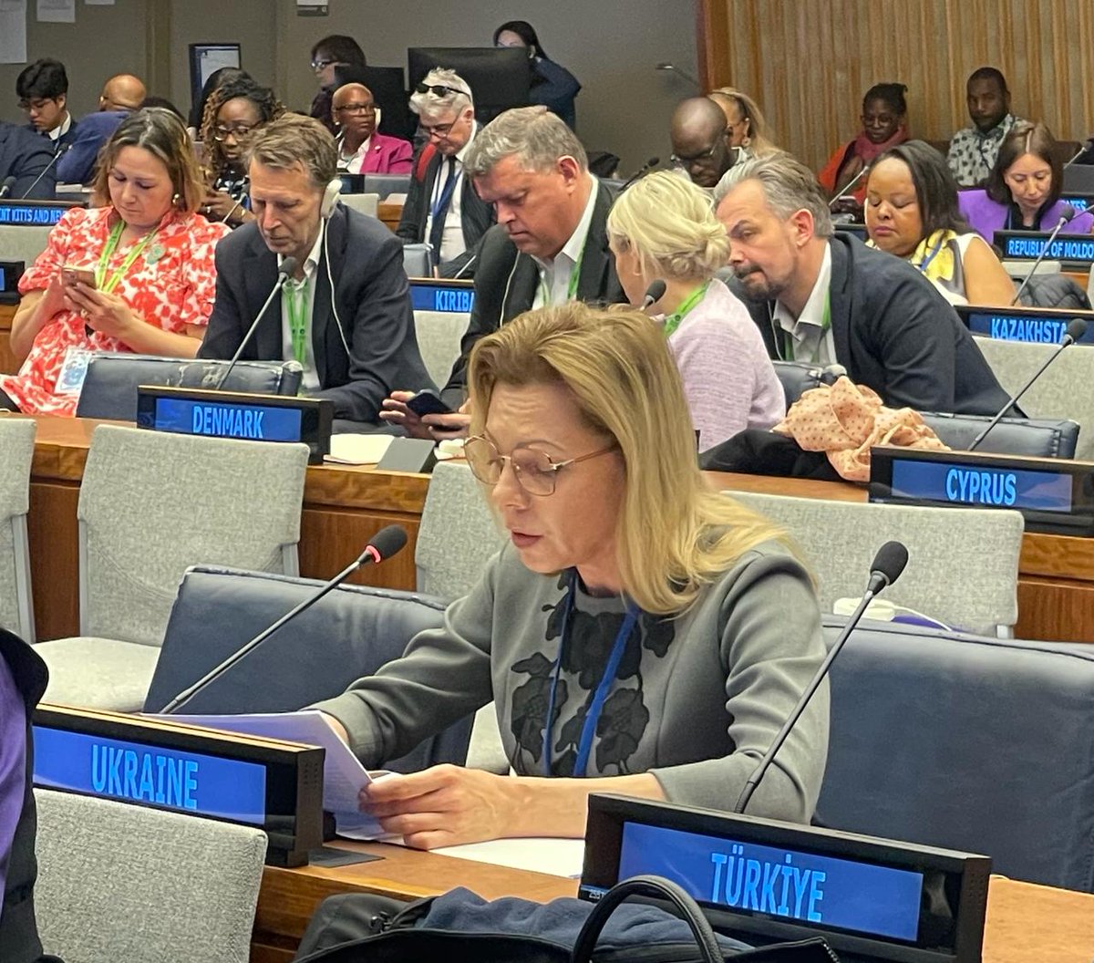 Made a statement on behalf of 🇺🇦 at the #CSW68 MRT. Because of 🇷🇺invasion, 🇺🇦 faces Europe's largest displacement crisis and huge poverty level. We call for global action to mobilize financing for policies that uplift women and girls. Together, we can build an #InclusiveFuture.