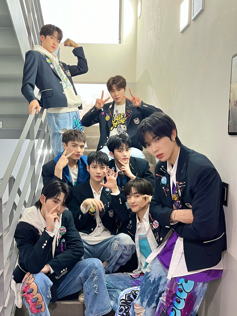 LUN8_official's tweet photo. [📸] ✨240313 2nd Mini Album <BUFF> Showcase ✨

첫번째 컴백을 함께해 준 
우리 💗러베이트💗 감사합니다.
앞으로 러베이트에게 다양한 모습을 보여 줄 루네이트와 함께 해주세요(•̀ᴗ•́)و ̑̑

#루네이트 #LUN8 #러베이트 #LUV8
#BUFF #SUPERPOWER
#루네이트_첫컴백_BUFF
#LUN8_1stComeback_BUFF https://t.co/mzSRZT0U48