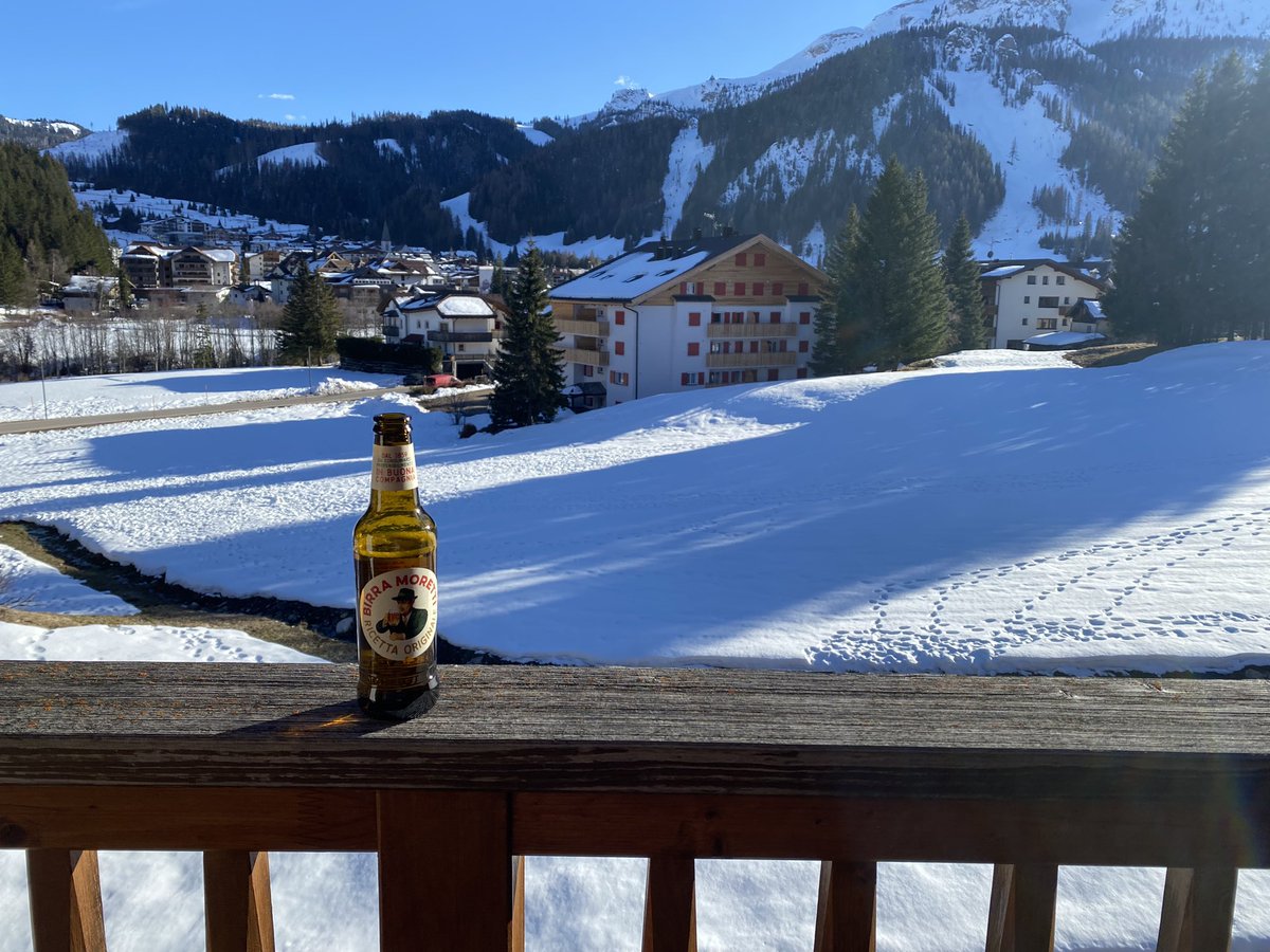Susangolfnski's tweet photo. Beer o’clock after another fabulous day in Alta Badia ⛷️ https://t.co/o5l2obiNY4
