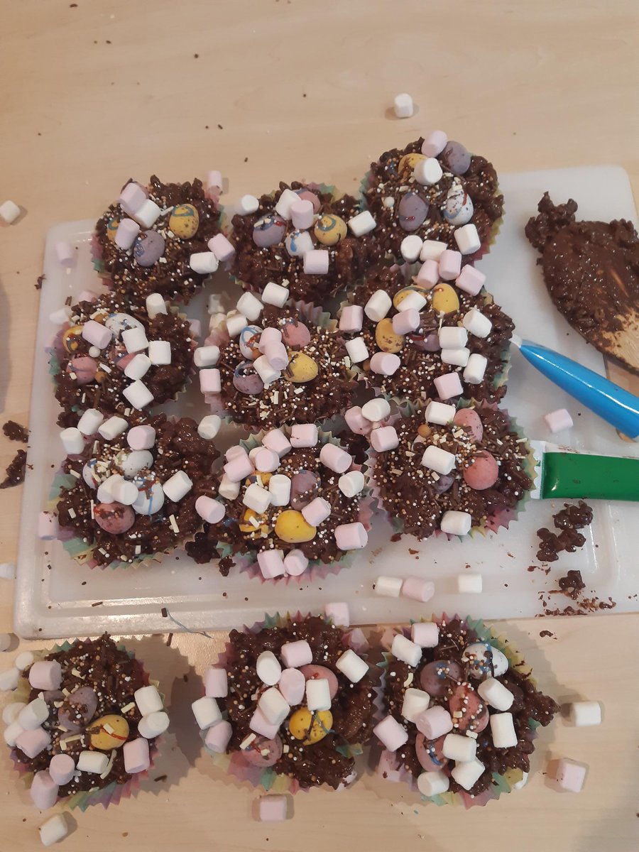 Sweet homemade treats were on the menu at a recent cook and eat session for one of our Bradford services. Tenants made delicious chocolate crispy cakes and enjoyed washing them down with a cup of hot chocolate! #Bradford #cooking #budget #housing