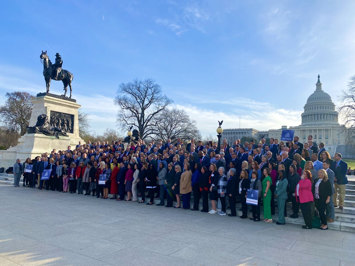 WeAreNPA's tweet photo. Such an inspiring day! Nearly 400 @naesp and @NASSP school leaders met with Members of Congress and legislative staff to advocate for policies to address the mental health and educator shortage crises. Together, we are stronger when #PrincipalsAdvocate. https://t.co/RRmWzdHBJt