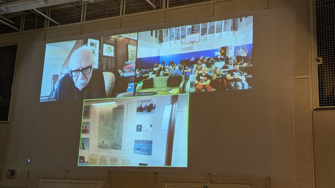 📍The South Pole winterovers got a special treat with a live interview with the director of 1982’s “The Thing”, John Carpenter, as part of the movie screening. Read more about week 9 here ➡️icecube.wisc.edu/news/life-at-t… 📸: Kalvin Moschkau, IceCube/NSF