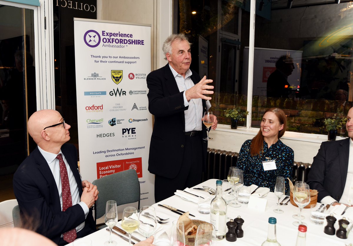 #ExperienceOxfordshire was delighted to welcome #EOAmbassador partners, invited guests and Lady Borwick, @VisitEnglandBiz Advisory Board Chair, to our annual Ambassador Dinner last night hosted by @theoxcollection at Gees Gallery.

Press release to follow.
 
#ExOxEvents #LVEP