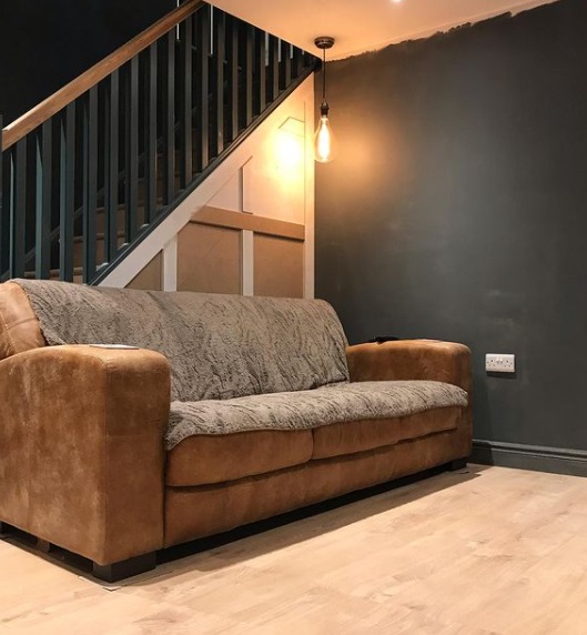 Grey is dominating interior design. But, not all shades of grey are created equally. 

If you are considering grey skirting boards in your home, check out our handy visualiser tool so you can make an informed decision.

Learn more:
mdfskirtingworld.co.uk/blog/grey-skir…