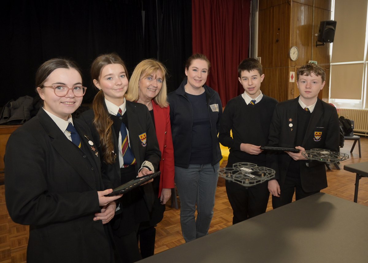 🛠️ Hands-on construction experience for our Bellshill based high school pupils! From timber walls to drone technology, they're building skills for their future careers. 💼 @BellshillA @CN_HS #BrighterFutures Check out the link for more info: ow.ly/MxAU50QSlYm