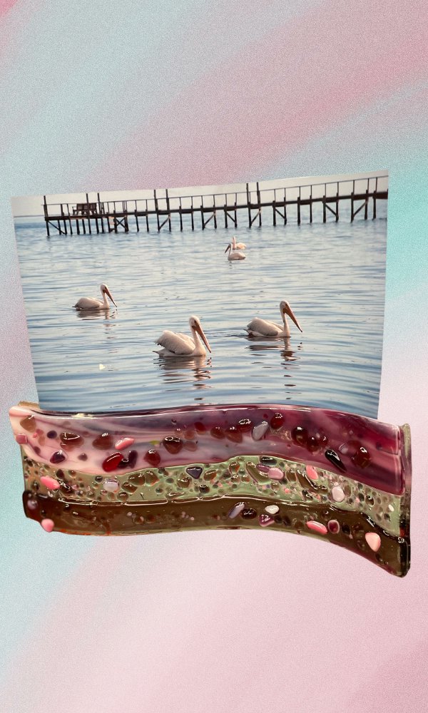 curious_mondo's tweet image. Fusing glass, Beyond the pocket vase. Live now! curiousmondo.com/live/ #livestream #livecourse #fusedglass #glassart #artclass