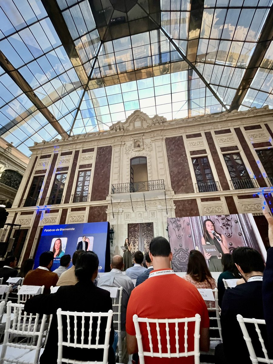 pempek's tweet image. Hoy estamos acá #kamaycodecdmx