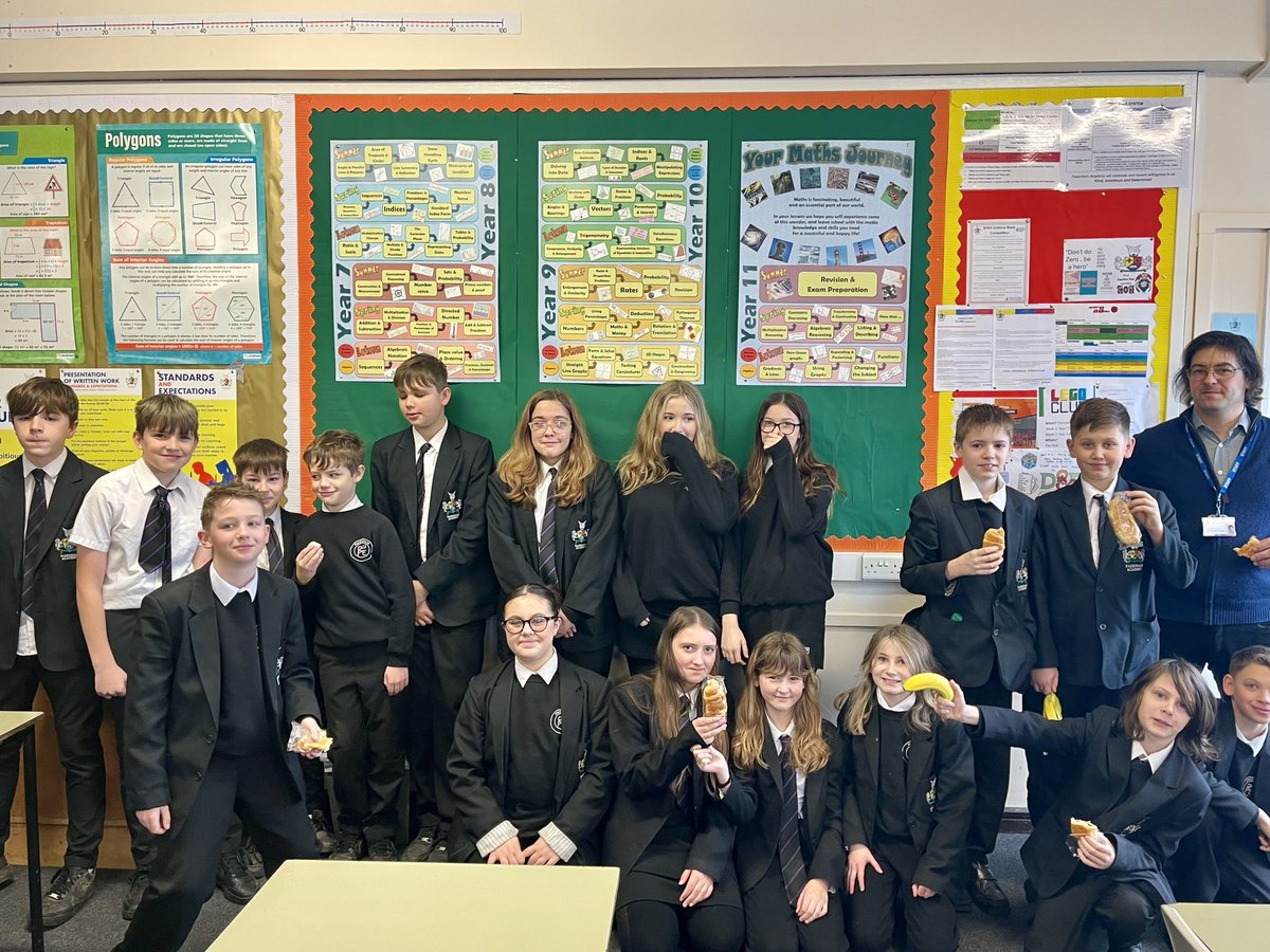 FakenhamAcademy's tweet photo. Well done to 7.3 who enjoyed a fantastic breakfast to celebrate getting the highest amount of #kind merits 🥞🥐👏 https://t.co/j4bihUxBpf